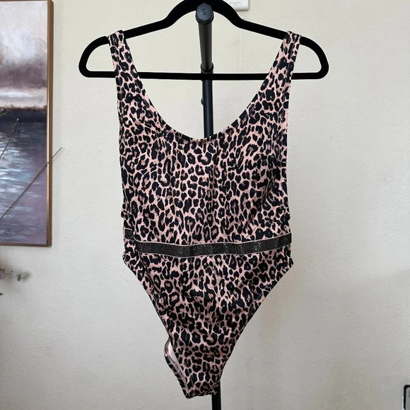 Victoria Secret Women's Leopard Shine Strap Plunge One-Piece Swimsuit Si… - Picture 2 of 6